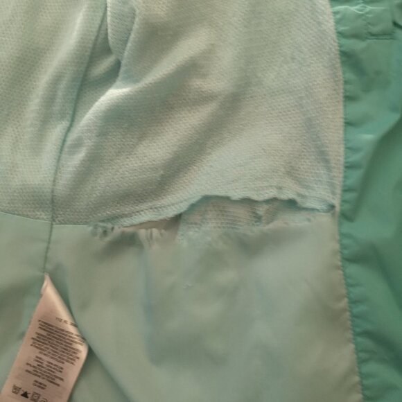 Columbia Ladies Omni - Shield Rain Jacket with Hood - Picture 8 of 9